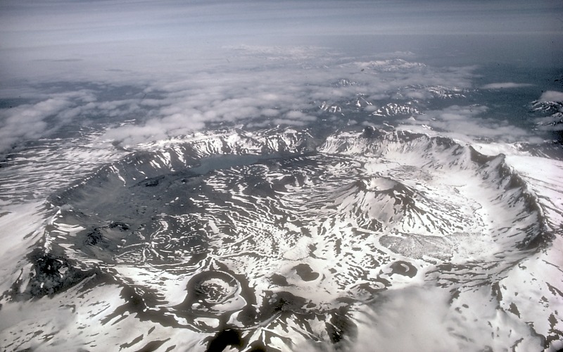 http://volcanoes.usgs.gov/Imgs/Jpg/Aniakchak/dds40-039_large.jpg